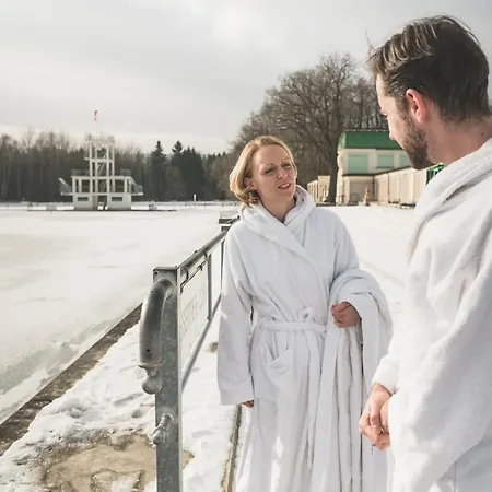 Waldstrand-hotel Hotel