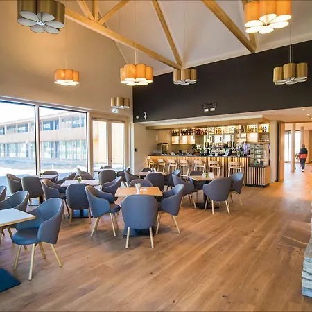 Waldstrand-hotel 호텔