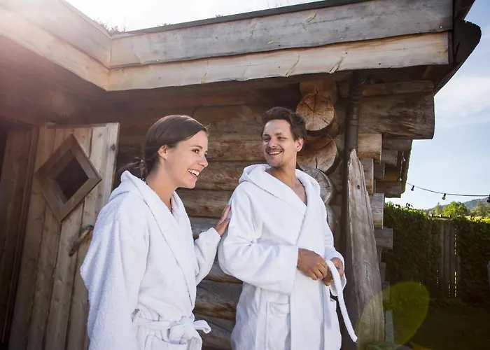 Waldstrand-hotel فندق غروسشوناو