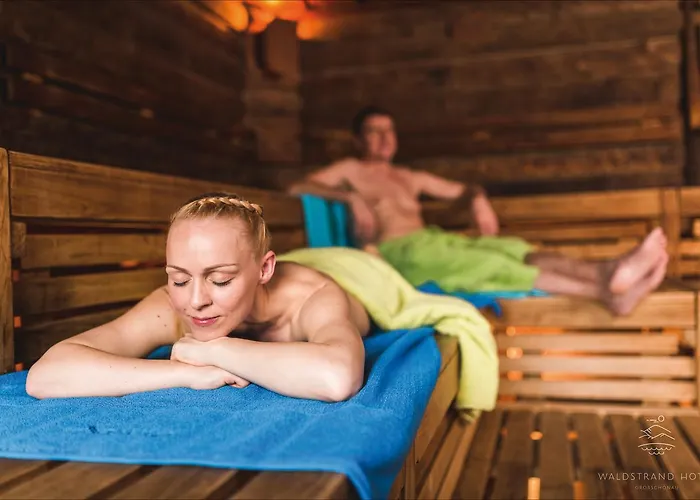 Waldstrand-hotel 4* غروسشوناو